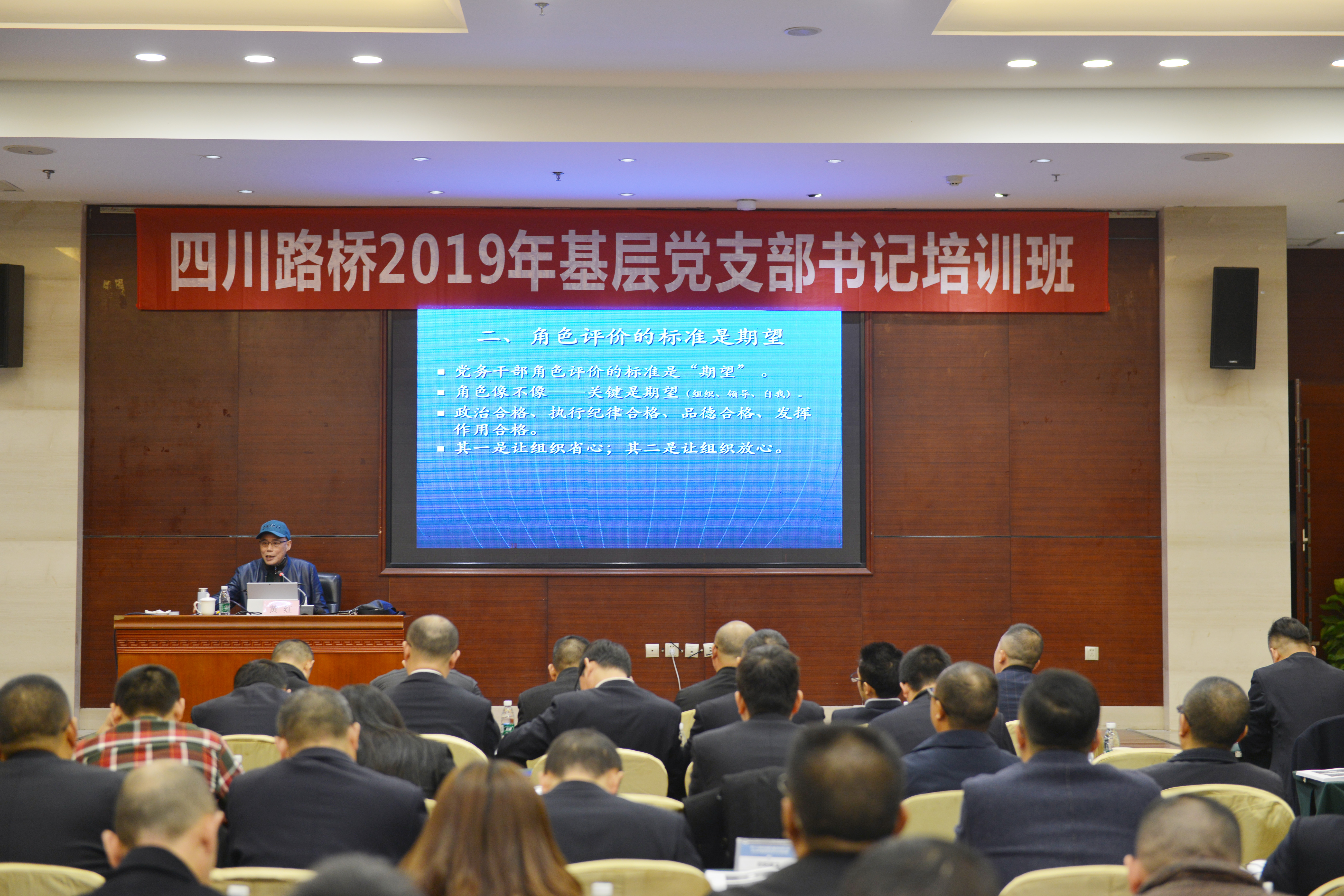 ǿ�����ν���  ������������  ����ʹ������