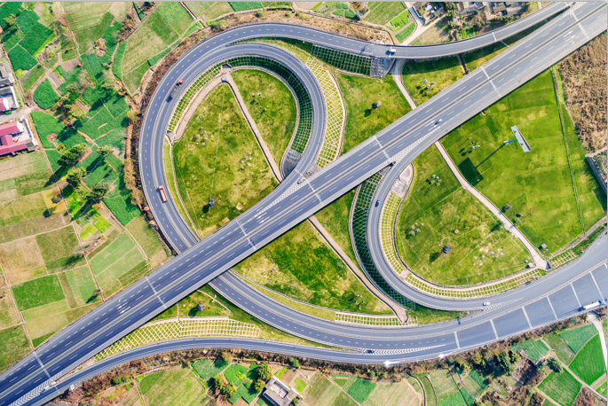 ϲ�����ɵ��๫˾�ٻ�ʮ���塱 ӭ���������Ƚ���λ