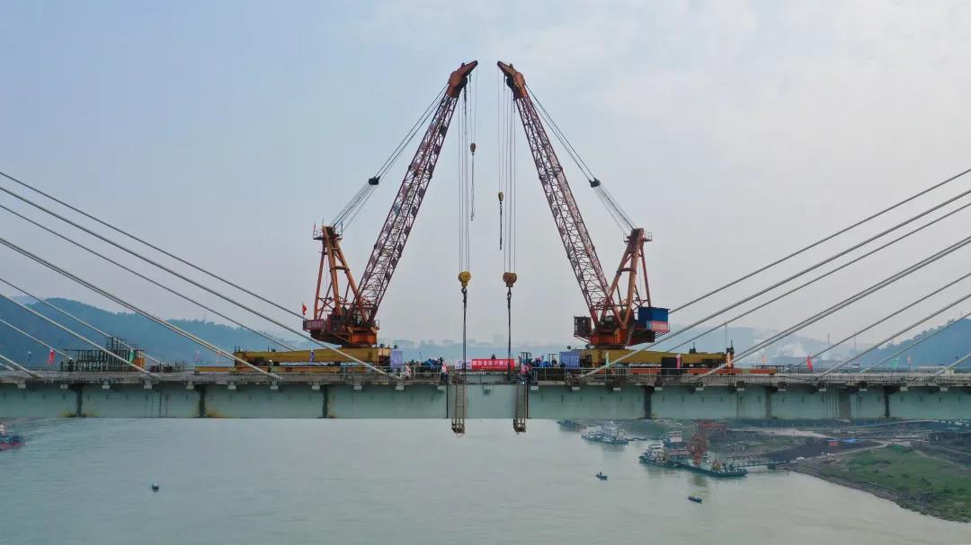 ȫ���״�ح�˱�����һ���ر��Գ�������