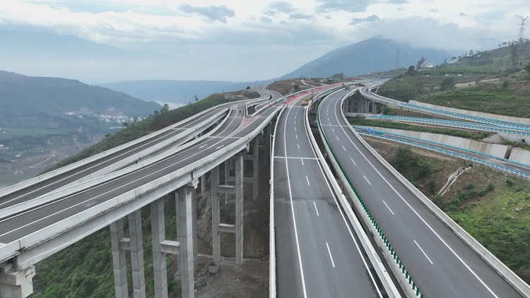 ��Ŀ��̬ | �ؽ��������ʶν�������˳���깤